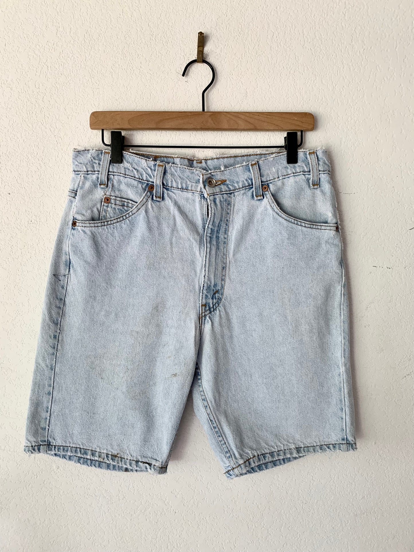 90's Levis Light Wash Shorts