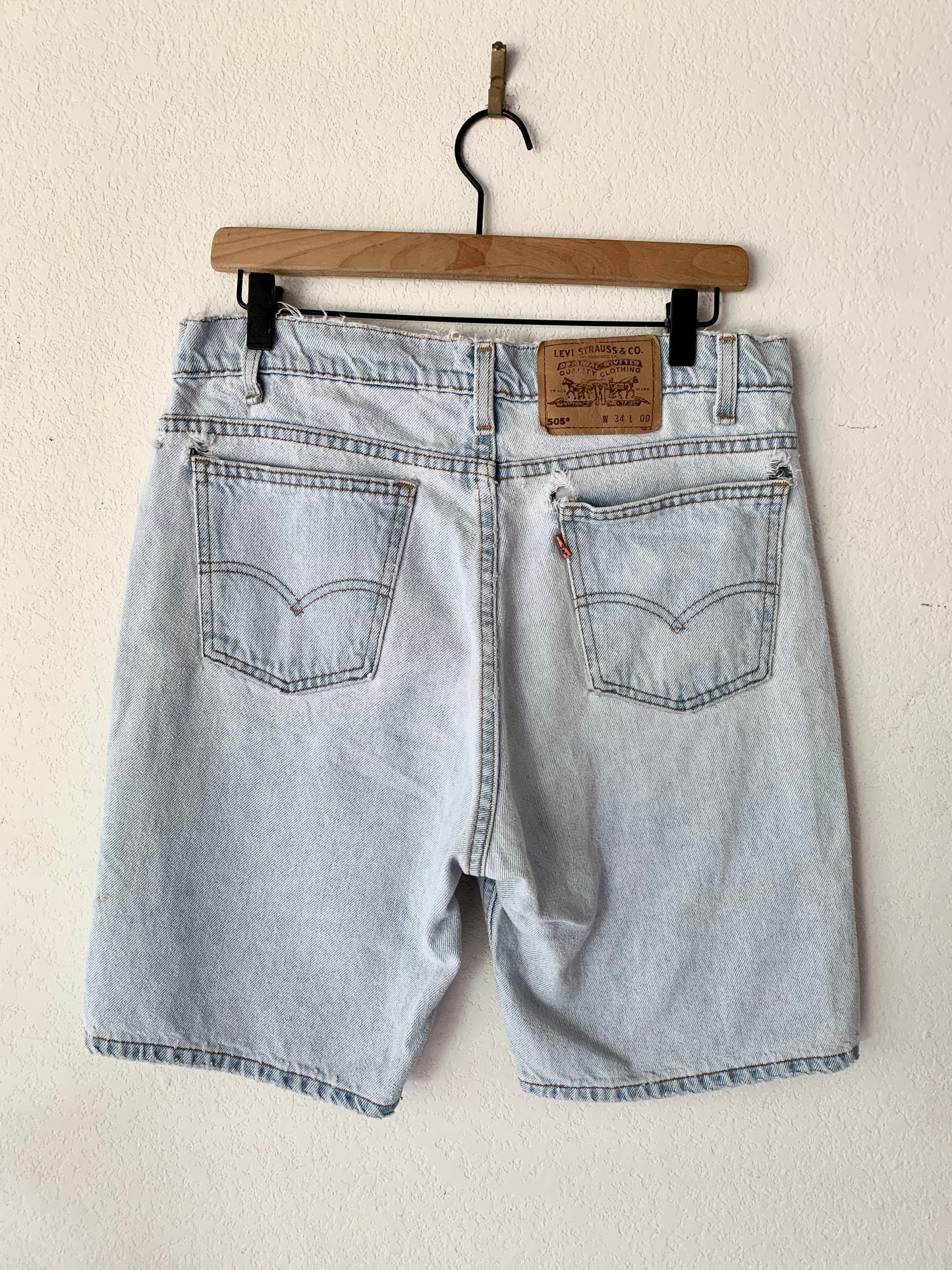 90's Levis Light Wash Shorts