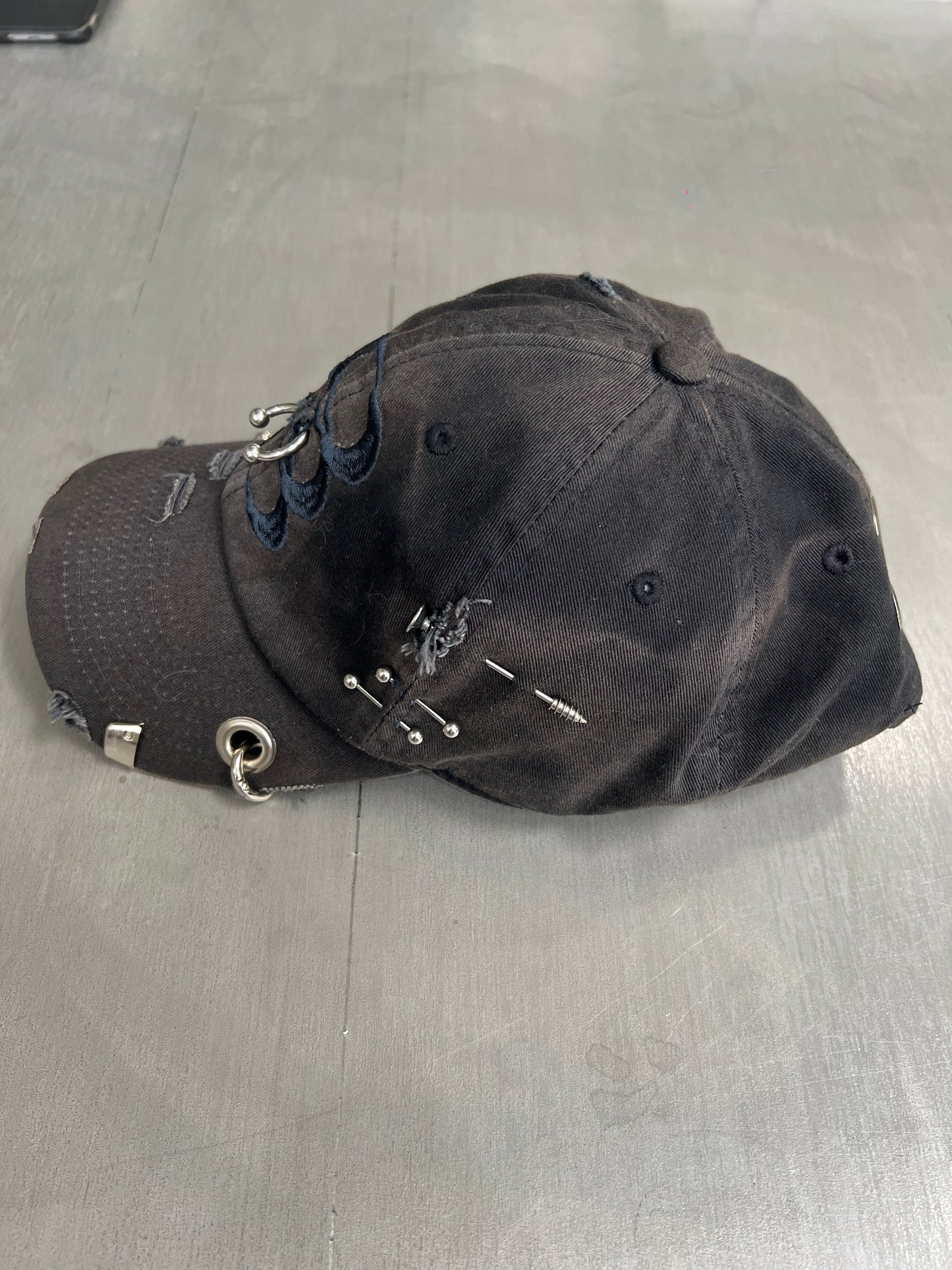 005 Pierced Hat