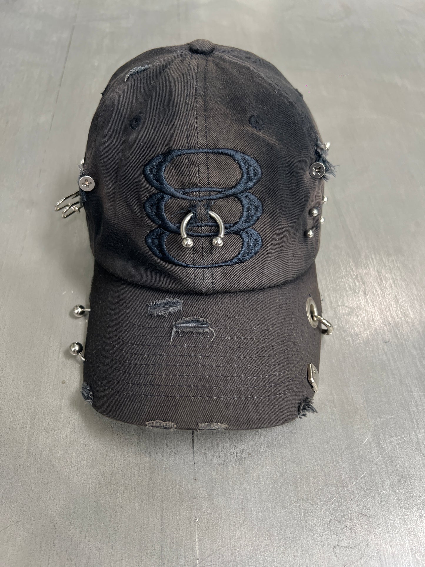 005 Pierced Hat