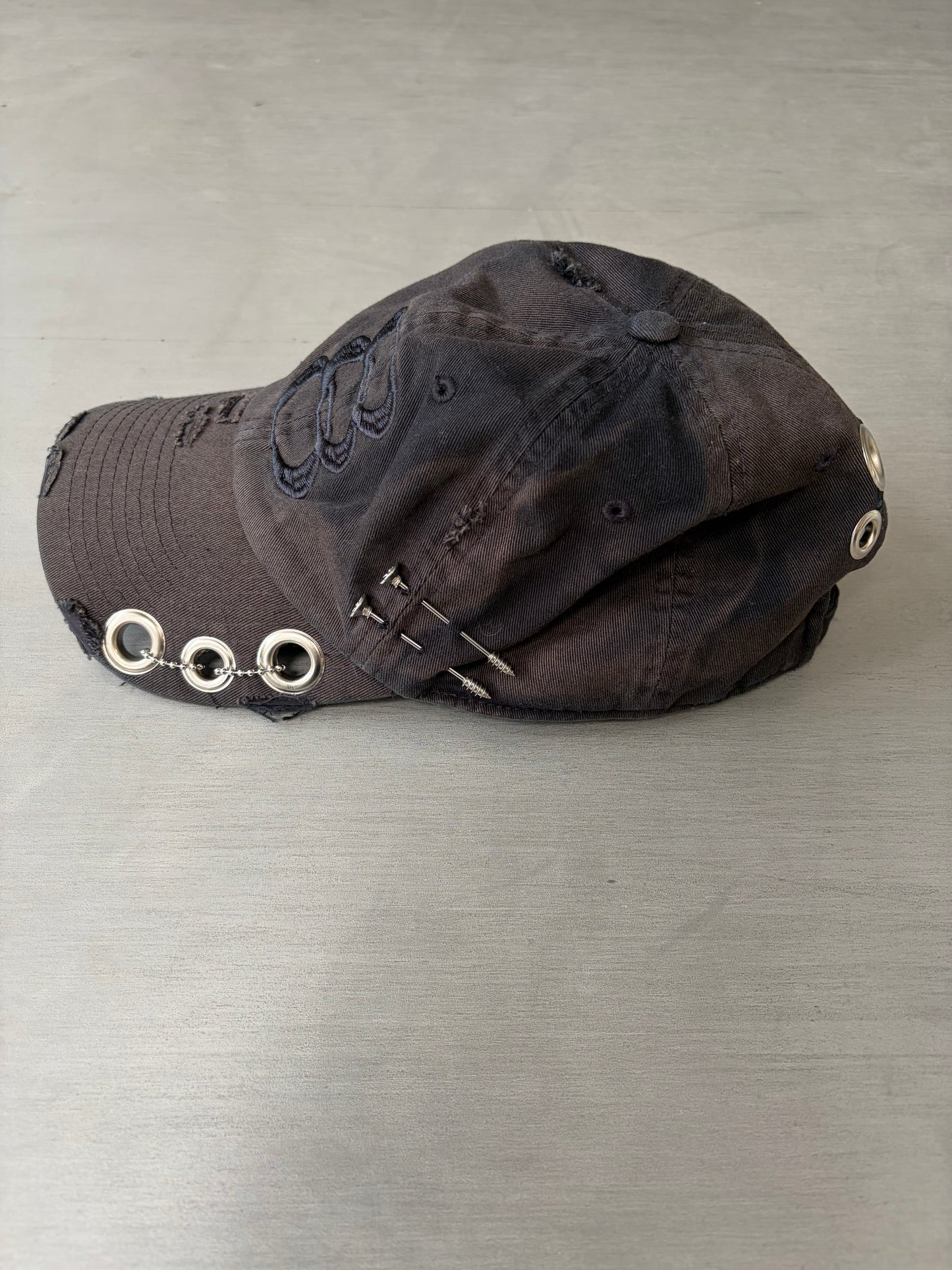 001 Pierced Hat